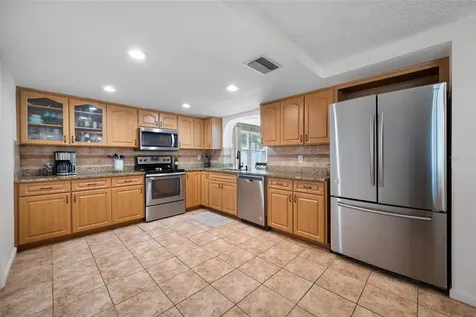 5130 Victoria Lane Holiday FL 34690