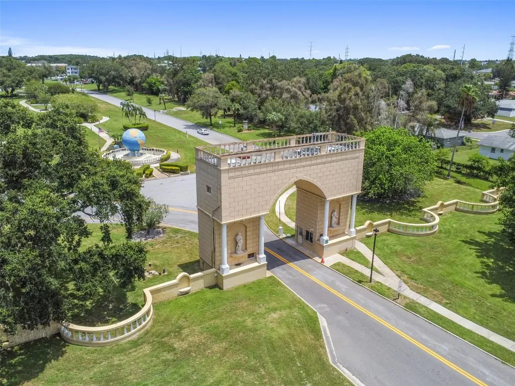 2043 Denmark Street Clearwater FL 33763