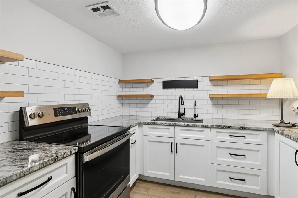 2043 Denmark Street Clearwater FL 33763
