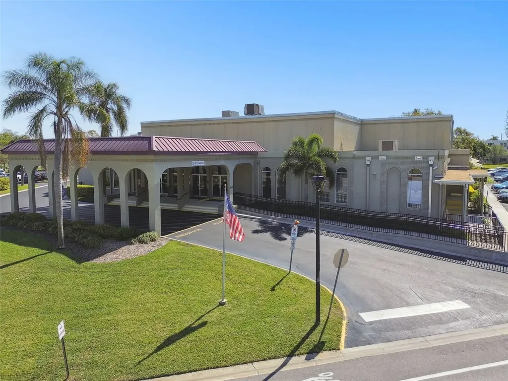 2043 Denmark Street Clearwater FL 33763