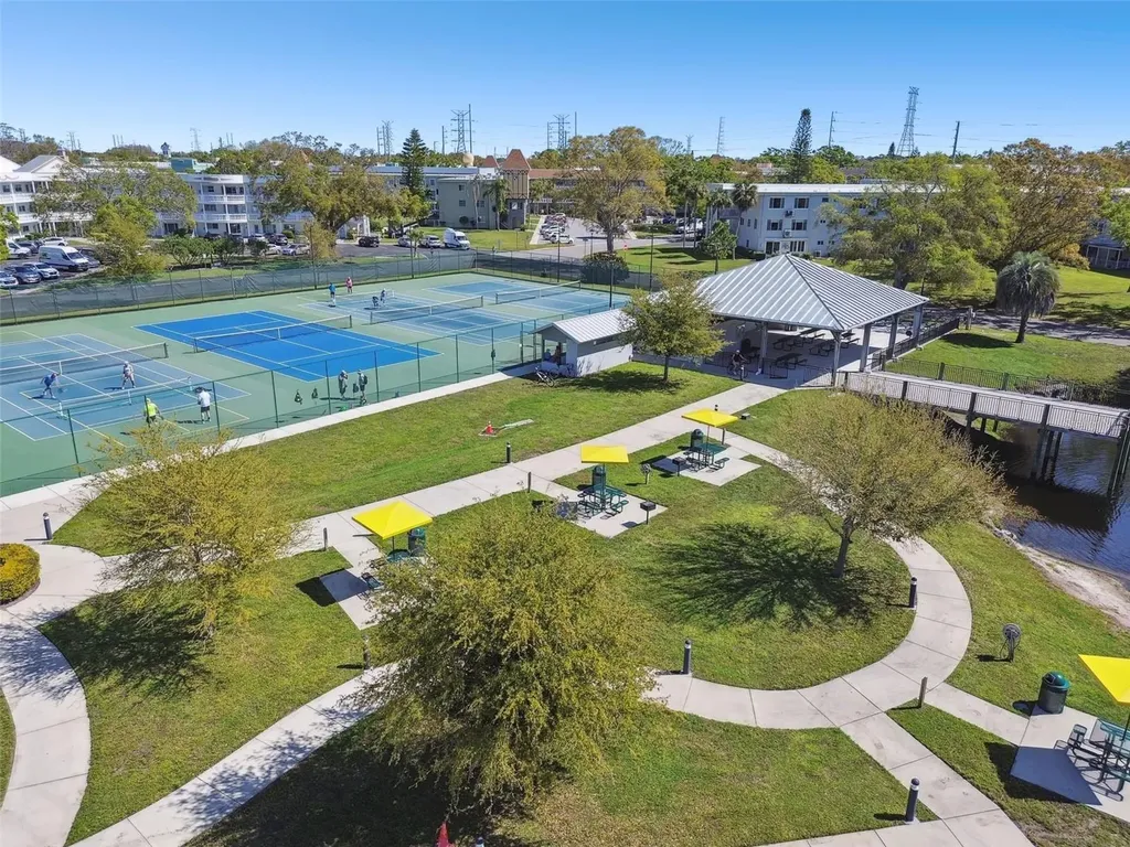 2043 Denmark Street Clearwater FL 33763