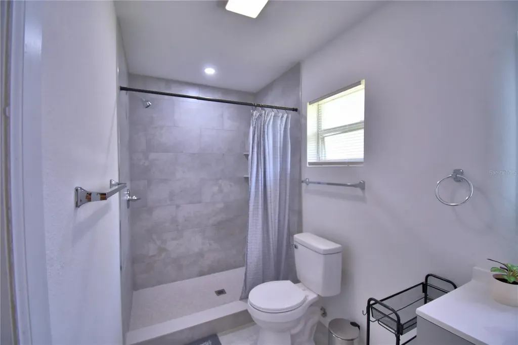 2405 Roslyn Lane Lakeland FL 33812