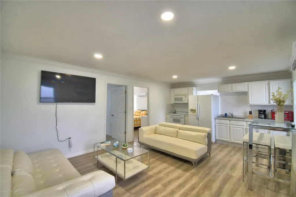 2405 Roslyn Lane Lakeland FL 33812