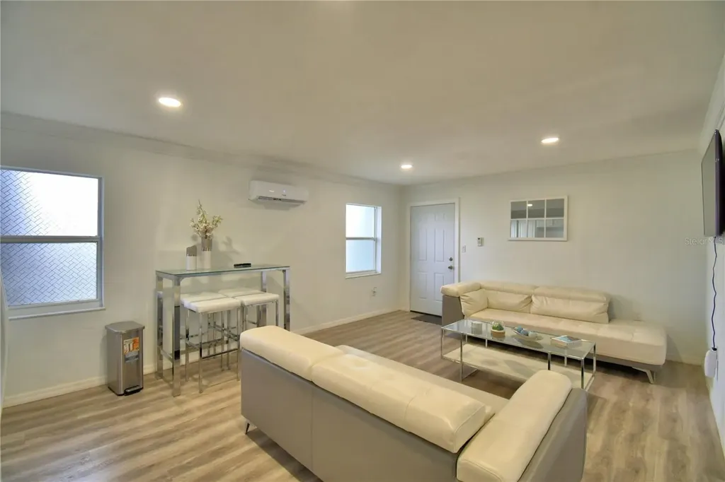2405 Roslyn Lane Lakeland FL 33812