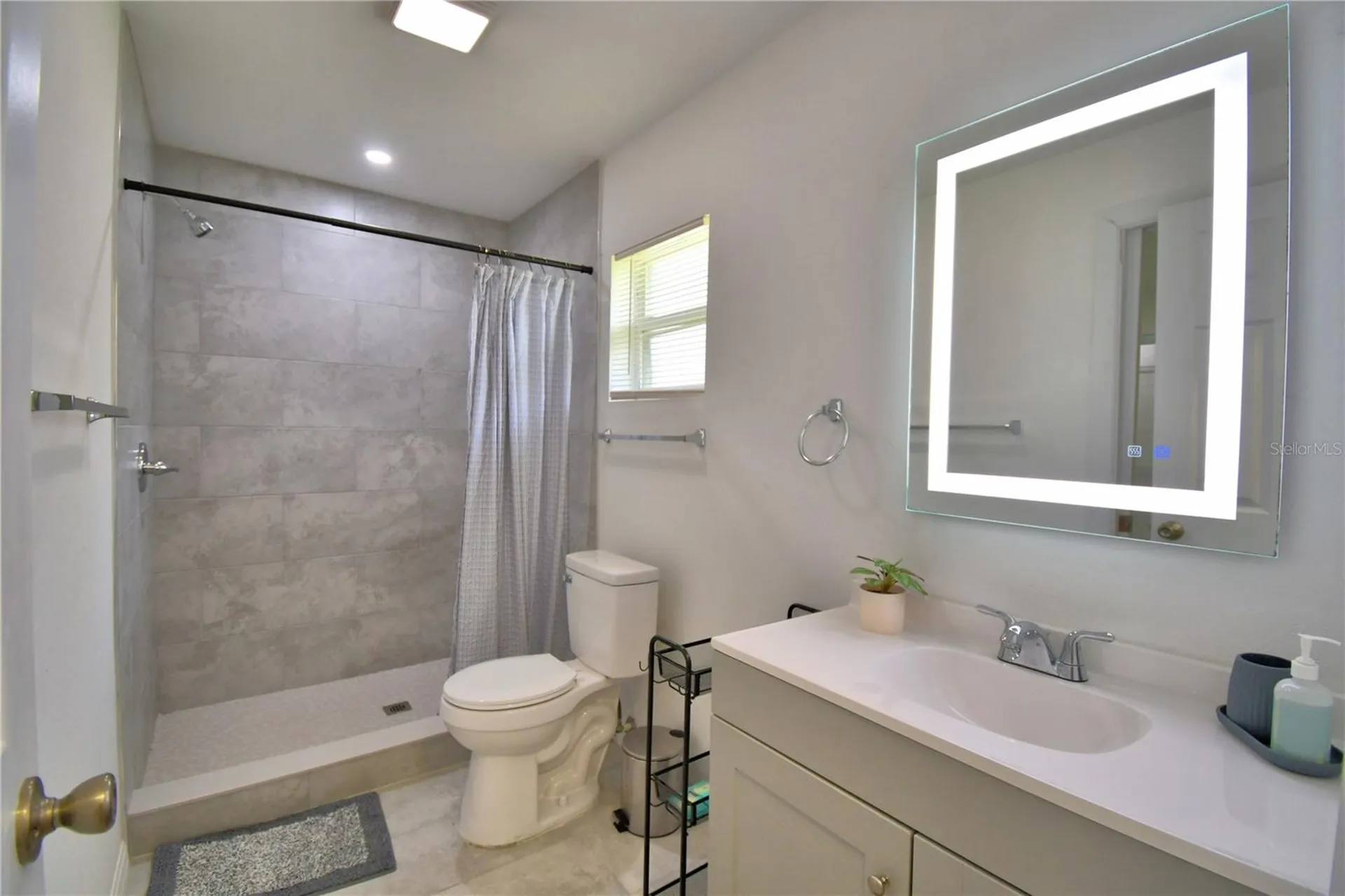 2405 Roslyn Lane Lakeland FL 33812