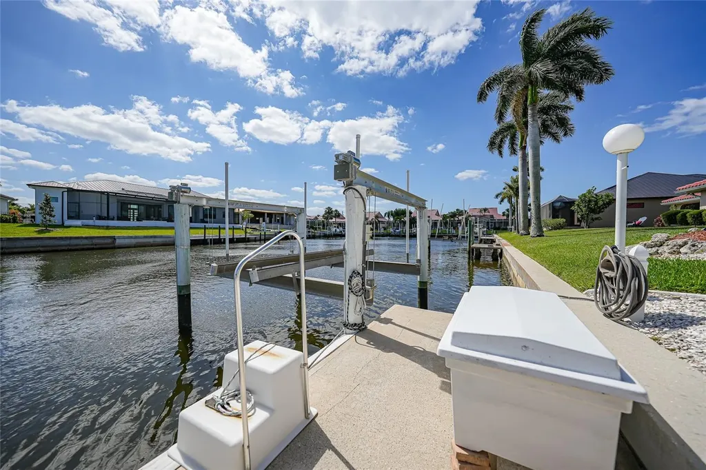 1122 Mineo Drive Punta Gorda FL 33950