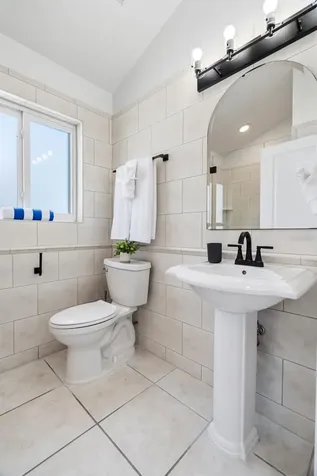 11900 7th Street E Treasure Island FL 33706