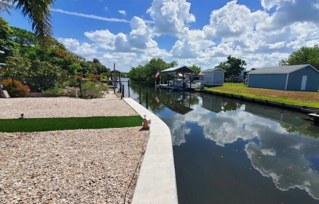 3503 W Shell Point Road Ruskin FL 33570