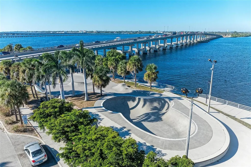 3425 70th Glen E Palmetto FL 34221