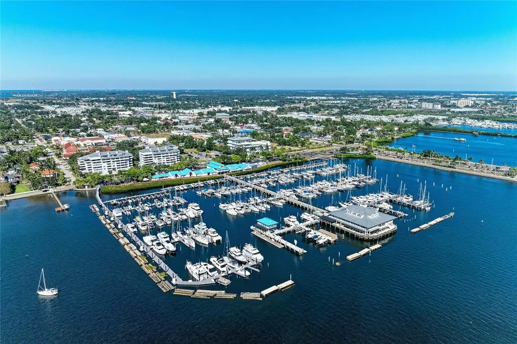 3425 70th Glen E Palmetto FL 34221