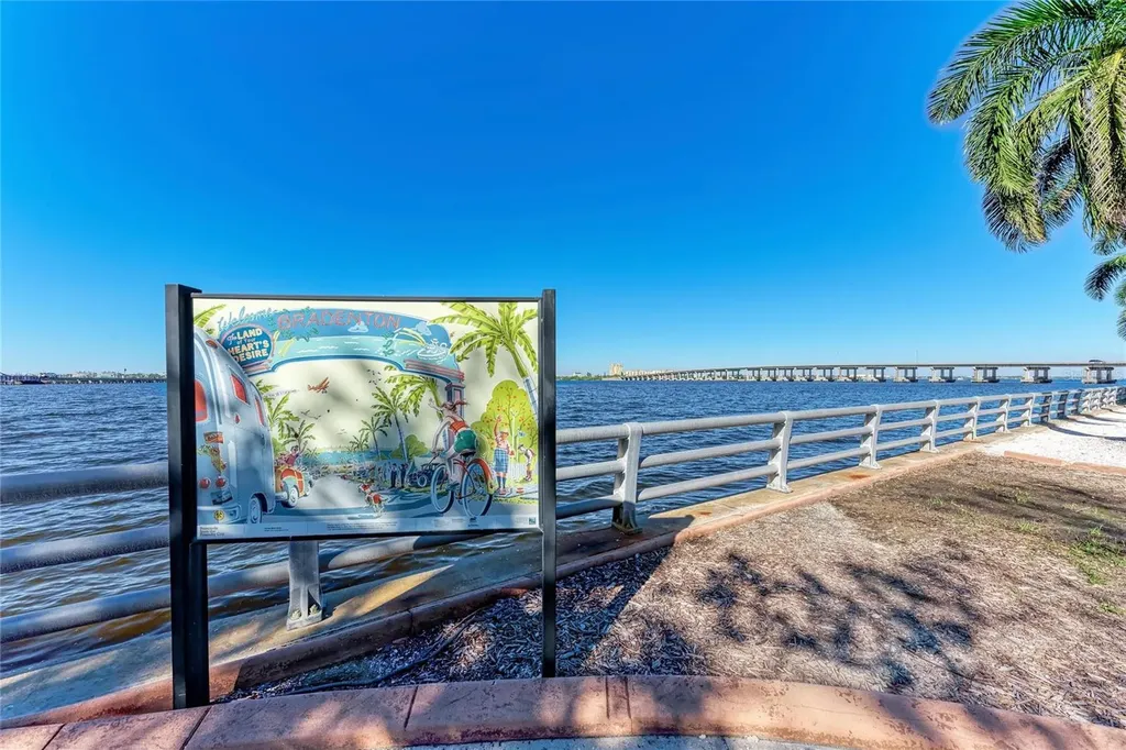 3425 70th Glen E Palmetto FL 34221