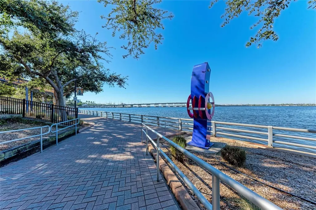 3425 70th Glen E Palmetto FL 34221