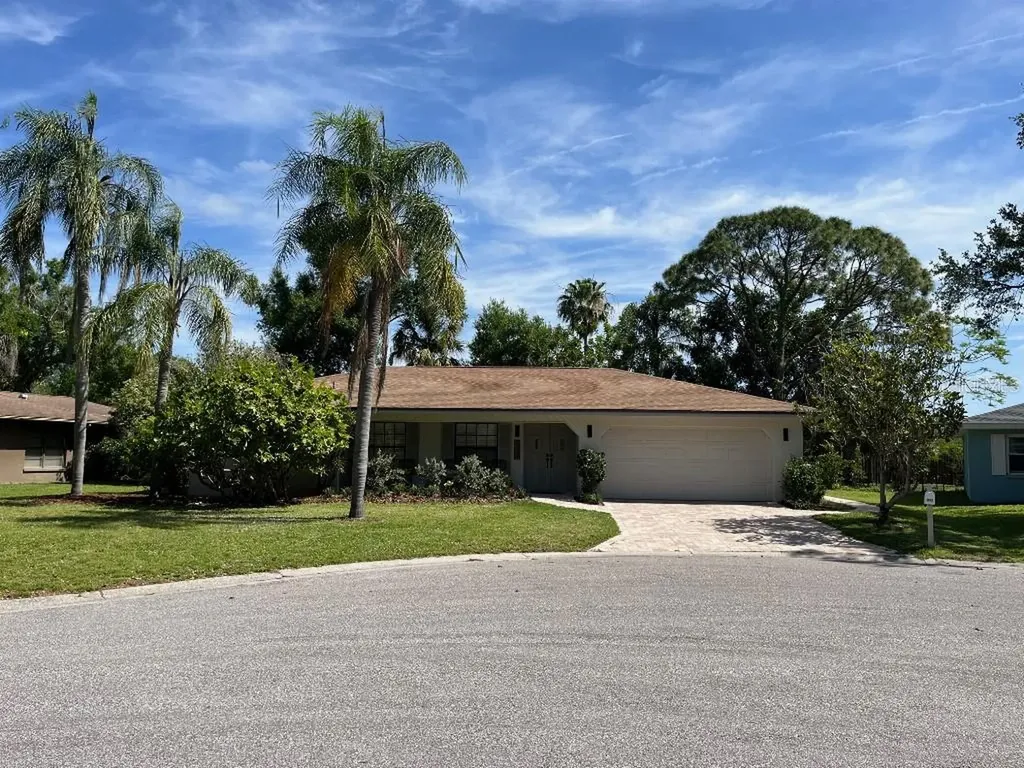1909 Deancroft Road Sarasota FL 34235