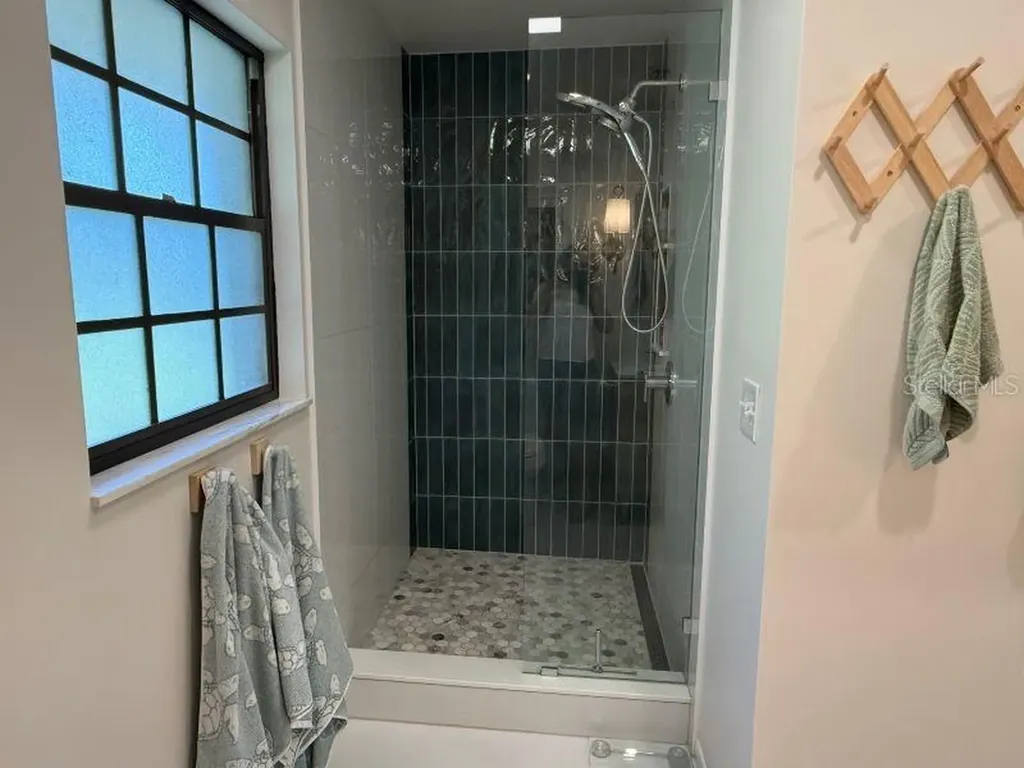 1909 Deancroft Road Sarasota FL 34235