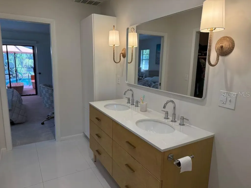 1909 Deancroft Road Sarasota FL 34235