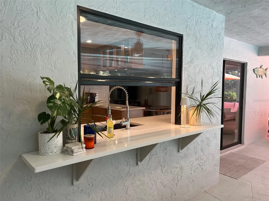 1909 Deancroft Road Sarasota FL 34235