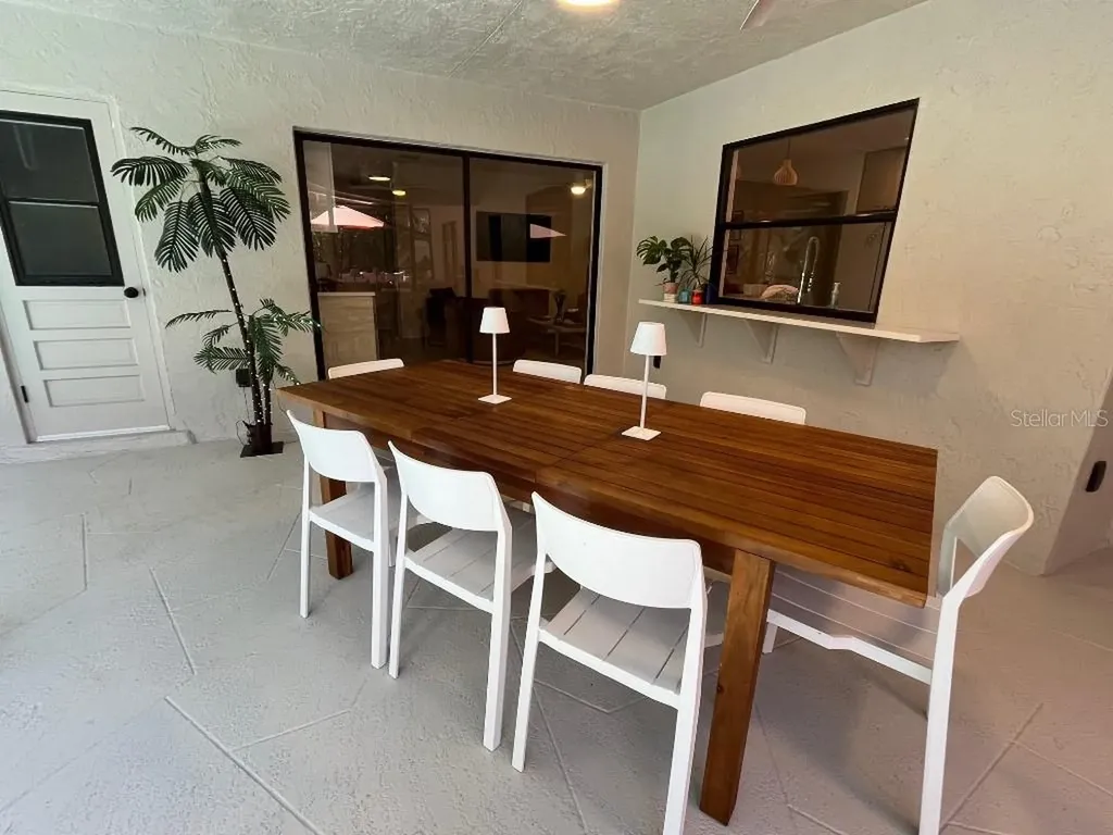 1909 Deancroft Road Sarasota FL 34235
