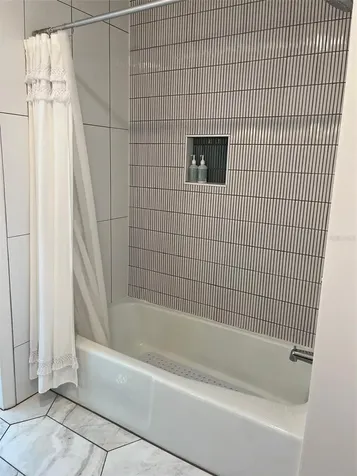 1909 Deancroft Road Sarasota FL 34235