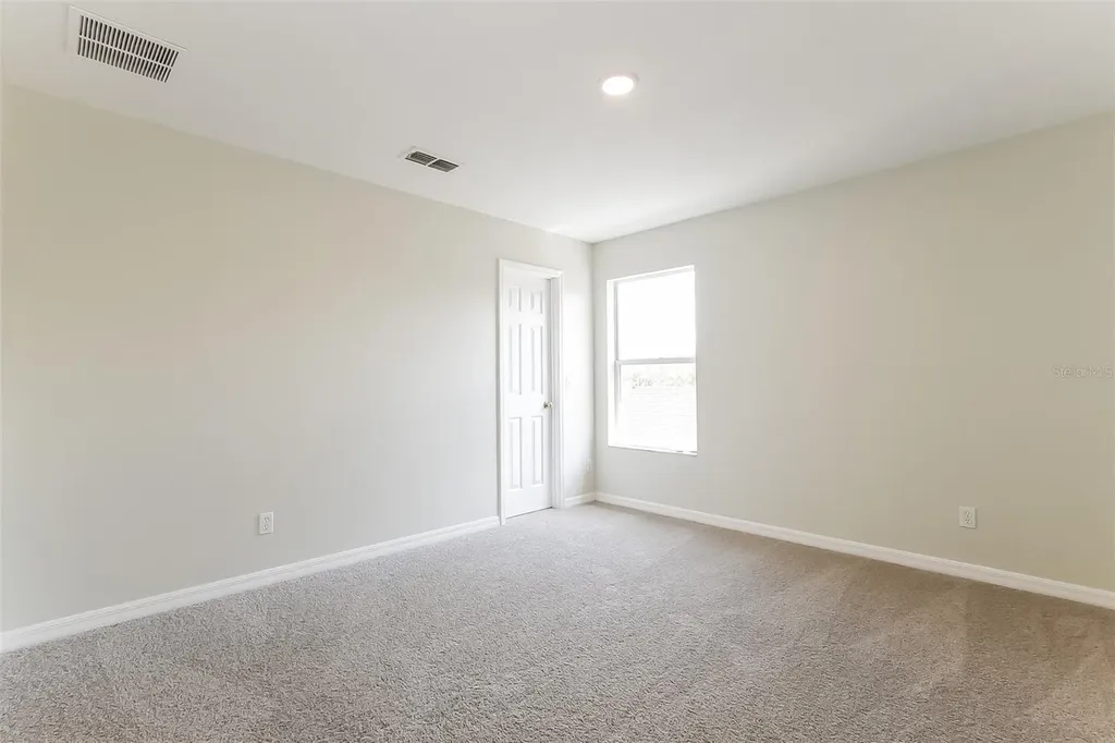 2560 Bullion Loop Sanford FL 32771