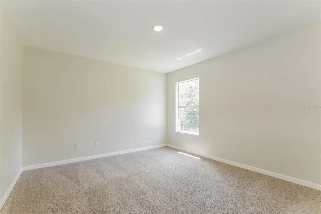 2560 Bullion Loop Sanford FL 32771