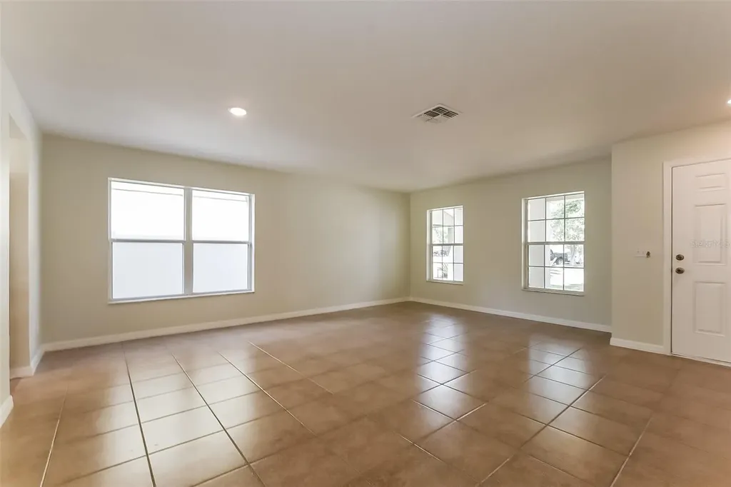 2560 Bullion Loop Sanford FL 32771
