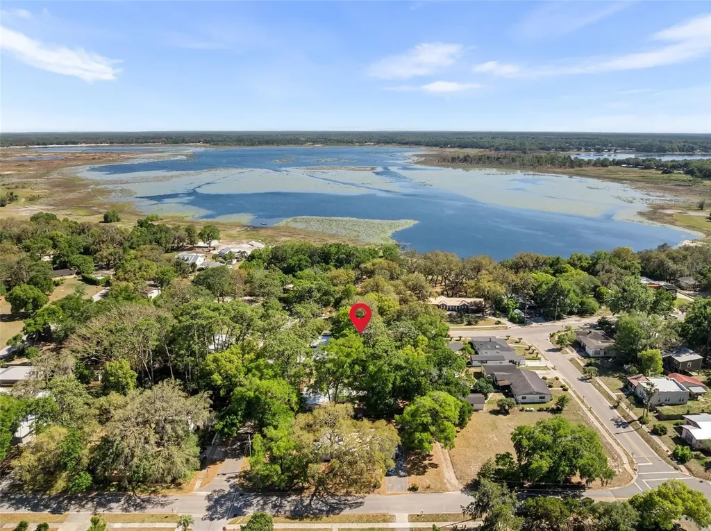 360 SE Lakeview Drive Keystone Heights FL 32656