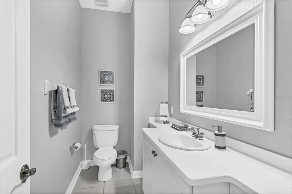 5509 46th Court W Bradenton FL 34210
