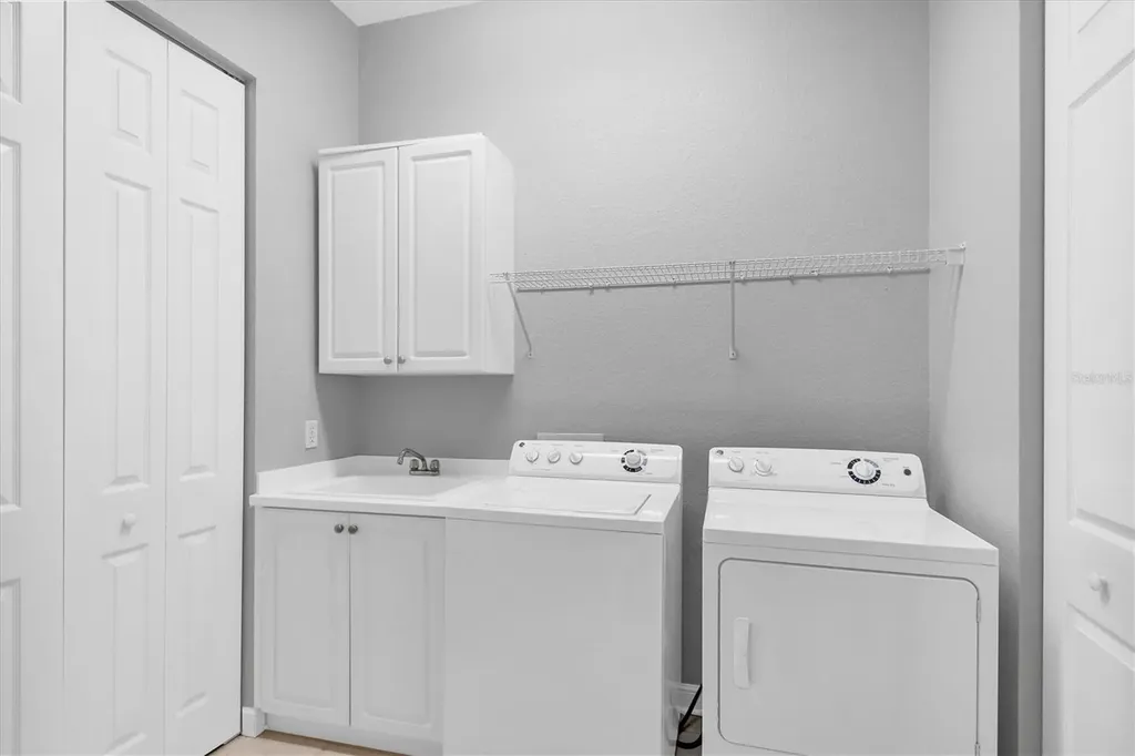 5509 46th Court W Bradenton FL 34210