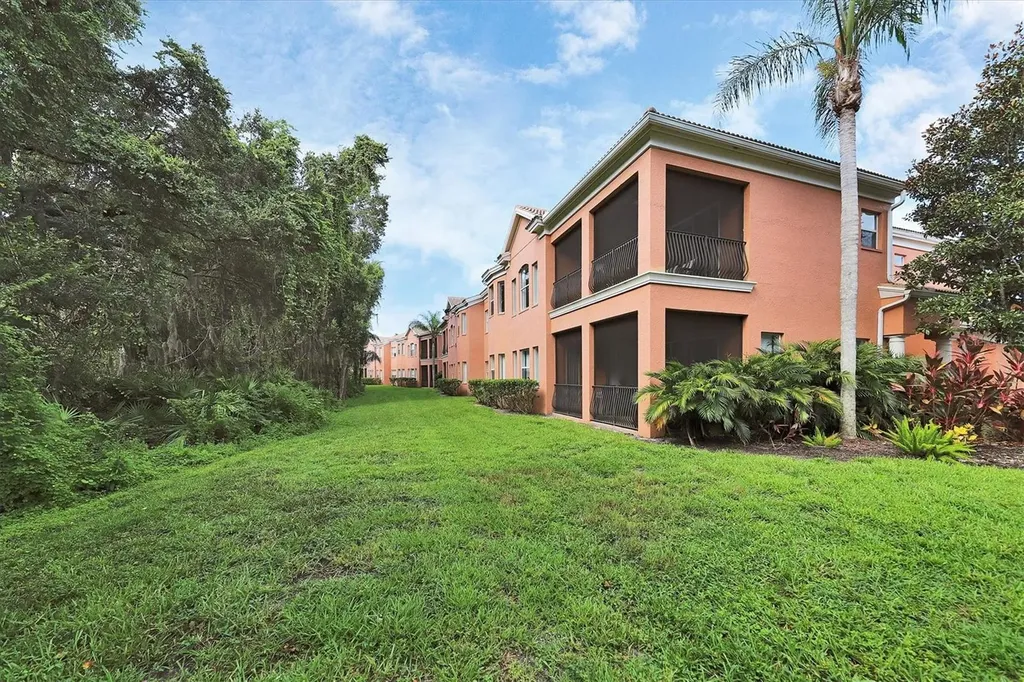 5509 46th Court W Bradenton FL 34210