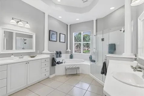 5509 46th Court W Bradenton FL 34210