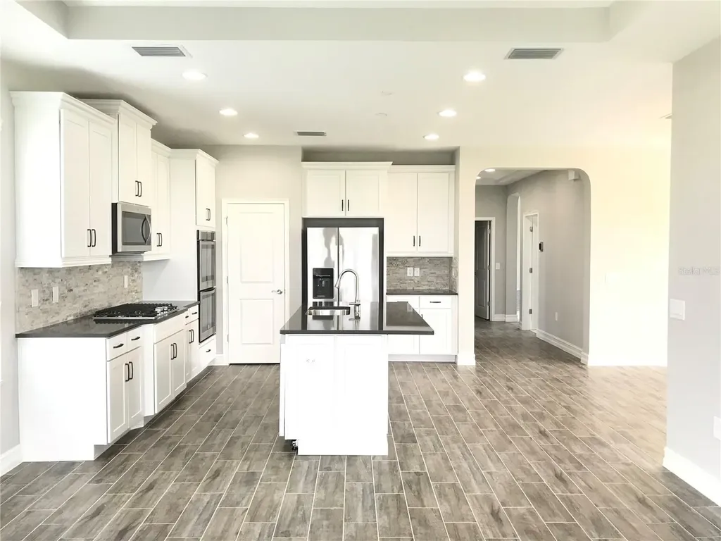 4445 Tramanto Lane Wesley Chapel FL 33543