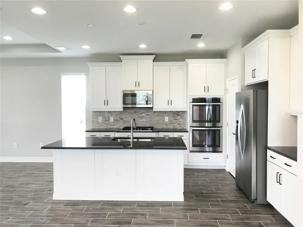 4445 Tramanto Lane Wesley Chapel FL 33543
