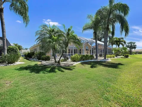 2328 Platinum Drive Sun City Center FL 33573