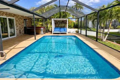808 SW 52nd Street Cape Coral FL 33914