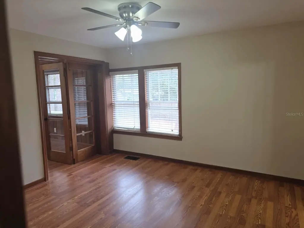 710 NE 11th Avenue Gainesville FL 32601