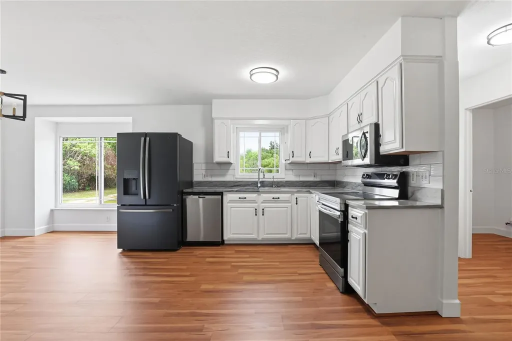403 Wendel Avenue Lithia FL 33547