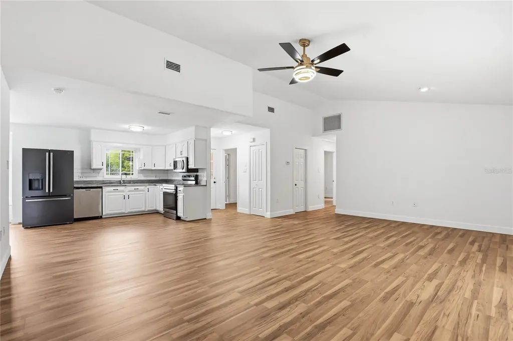 403 Wendel Avenue Lithia FL 33547
