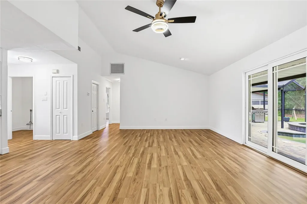 403 Wendel Avenue Lithia FL 33547