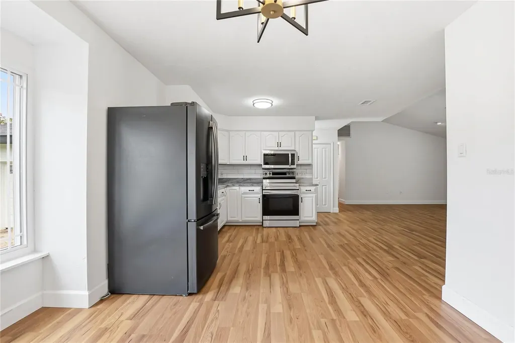 403 Wendel Avenue Lithia FL 33547