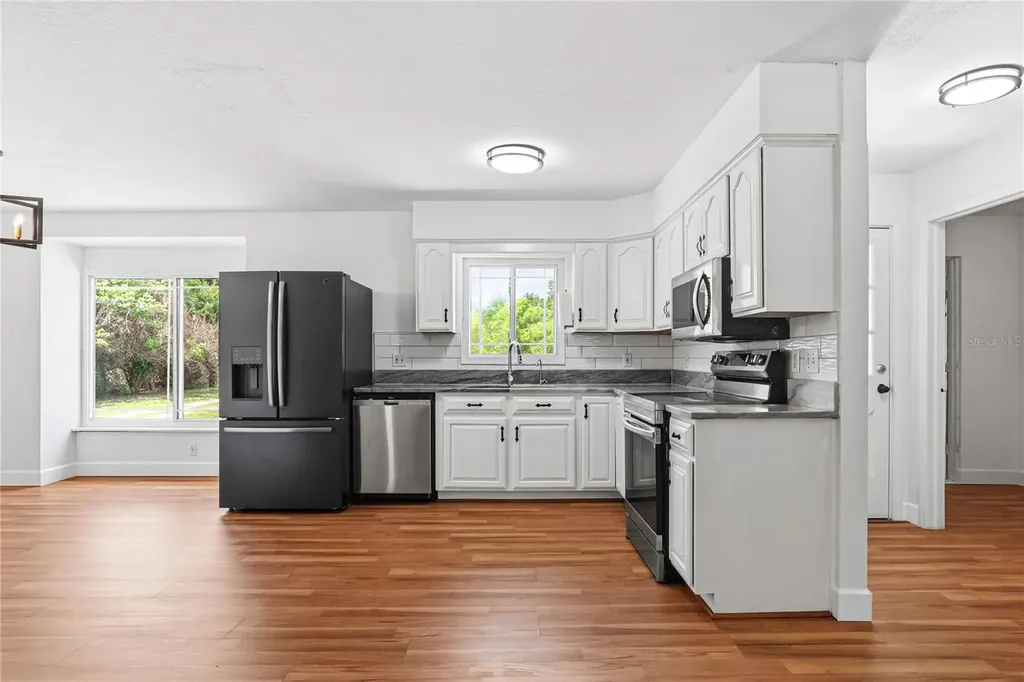 403 Wendel Avenue Lithia FL 33547