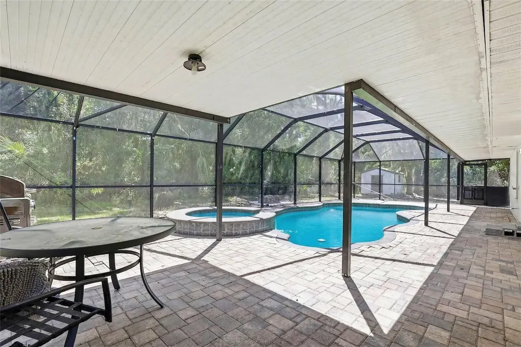 403 Wendel Avenue Lithia FL 33547