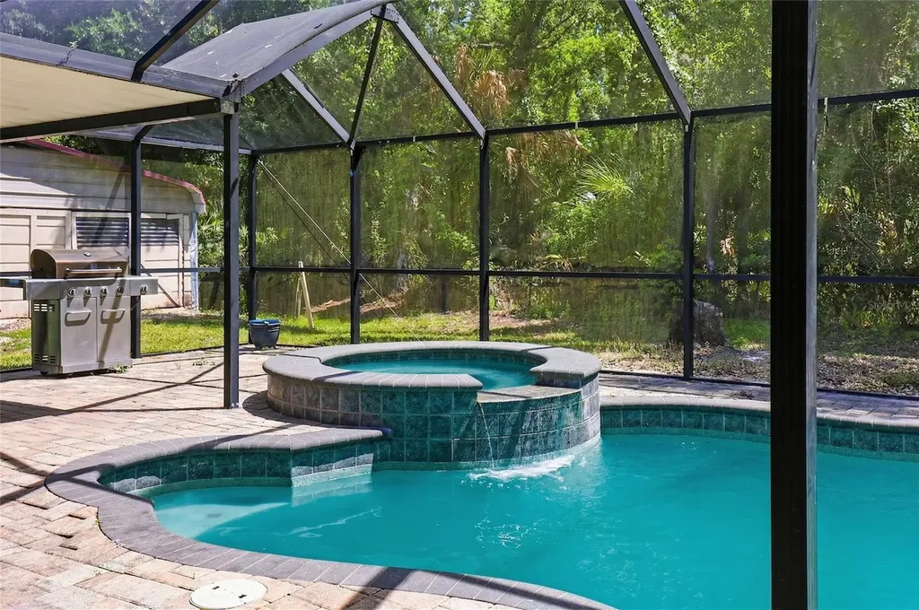 403 Wendel Avenue Lithia FL 33547