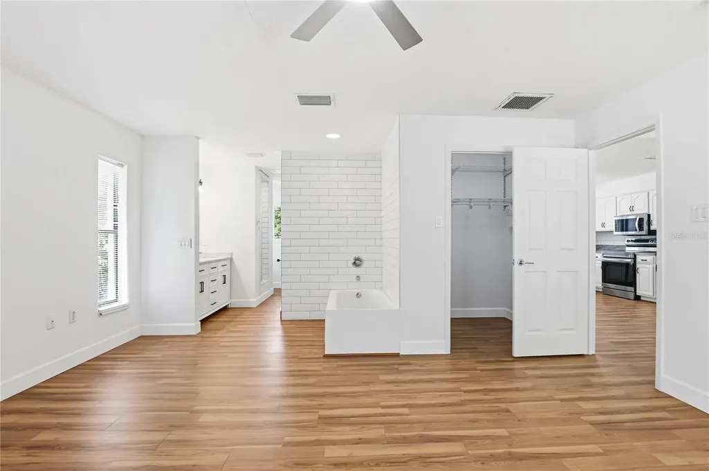 403 Wendel Avenue Lithia FL 33547