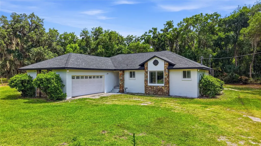 403 Wendel Avenue Lithia FL 33547