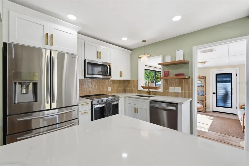 3136 9th Avenue N St Petersburg FL 33713