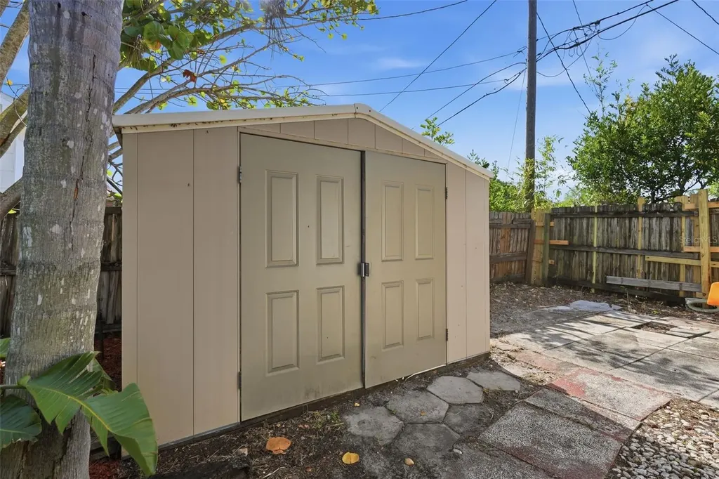 3136 9th Avenue N St Petersburg FL 33713