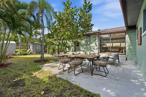 3136 9th Avenue N St Petersburg FL 33713