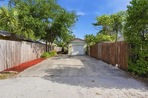 3136 9th Avenue N St Petersburg FL 33713