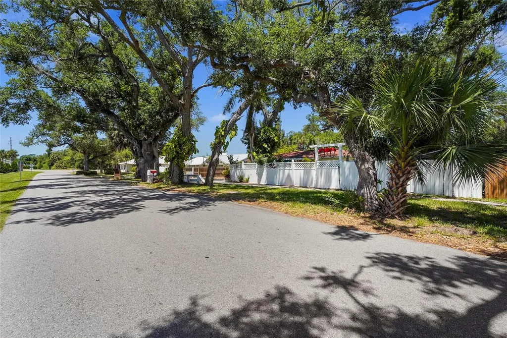 1500 Kilpatrick Road Nokomis FL 34275