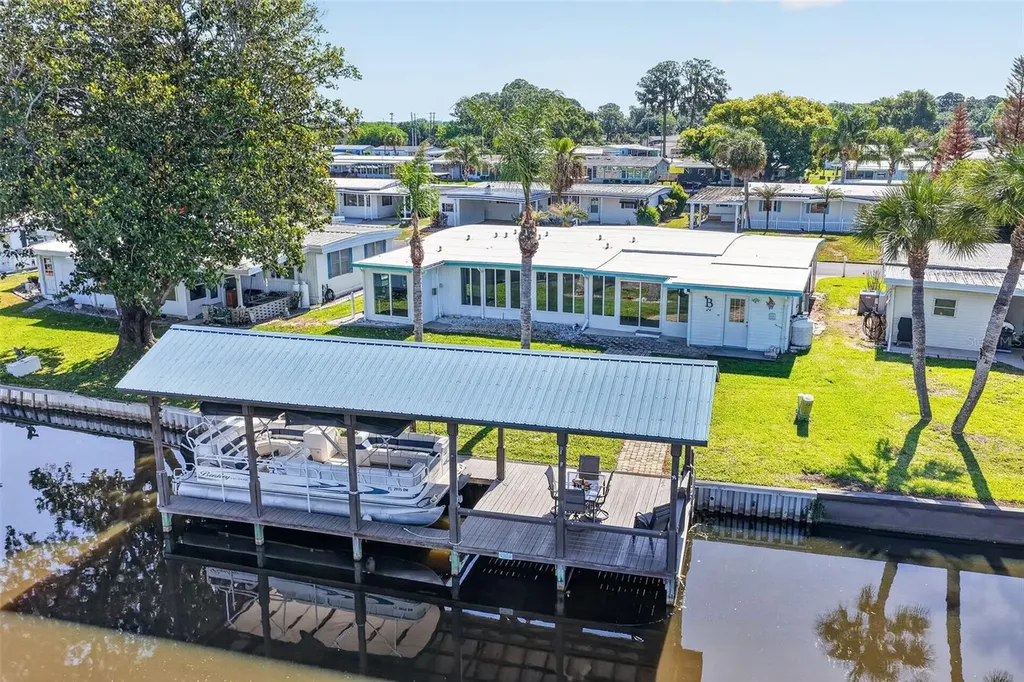 1015 Southland Drive Tavares FL 32778